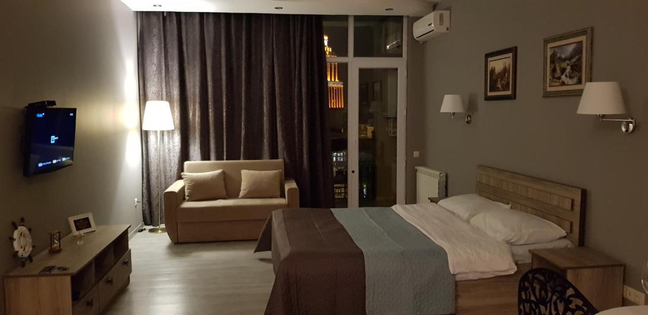 Luxury Room Батуми Екстериор снимка