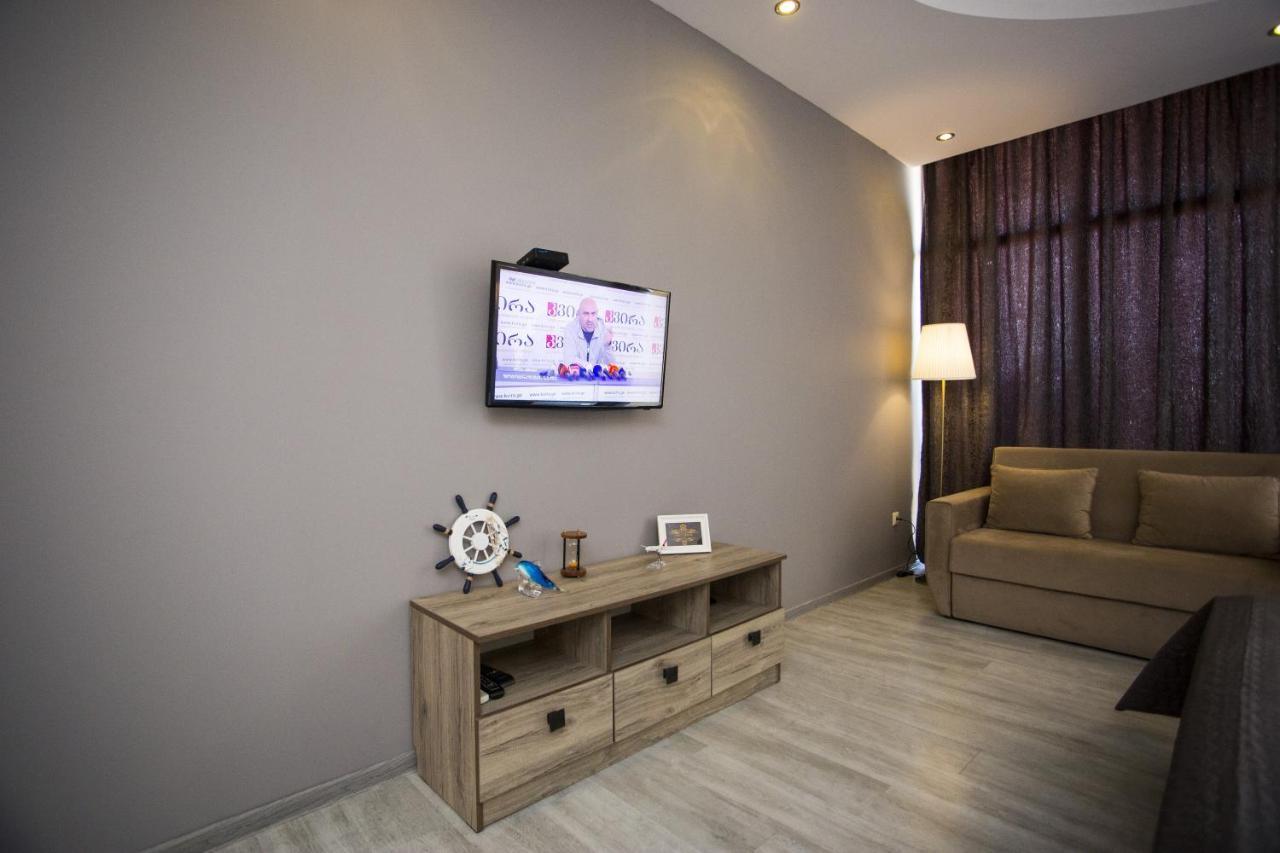 Luxury Room Батуми Екстериор снимка